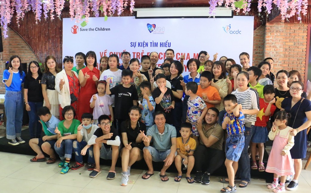 Truyền thông về Quyền trẻ em cho cha mẹ và người chăm sóc trẻ khuyết tật tại Hà Nội và Đà Nẵng